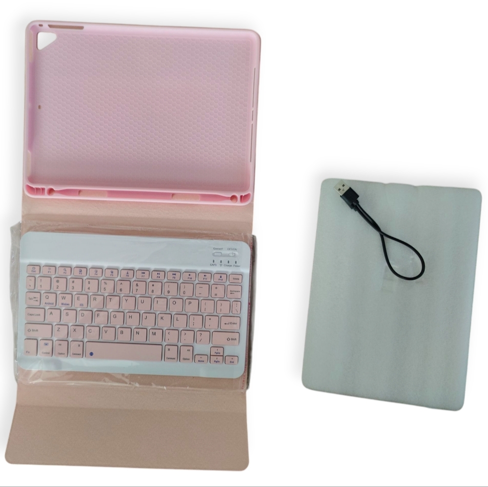 Smart Keyboard Case - Picture 2 of 3